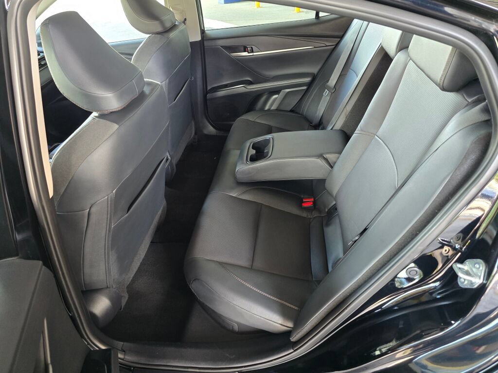 Used 2025 Toyota Camry XLE FWD image 16