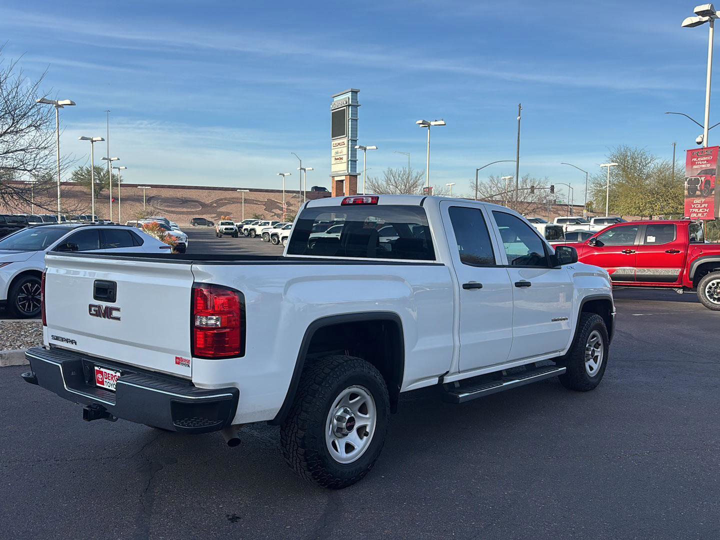 Used 2017 GMC Sierra 1500 4x4 Double Cab w/ Sierra Convenience Package image 6