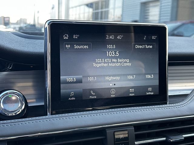 Used 2022 Lincoln Corsair AWD w/ Premium Package image 21