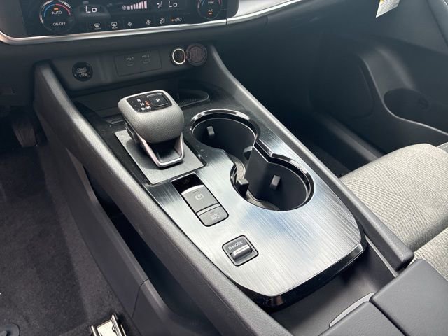 New 2026 Nissan Rogue SV FWD image 13