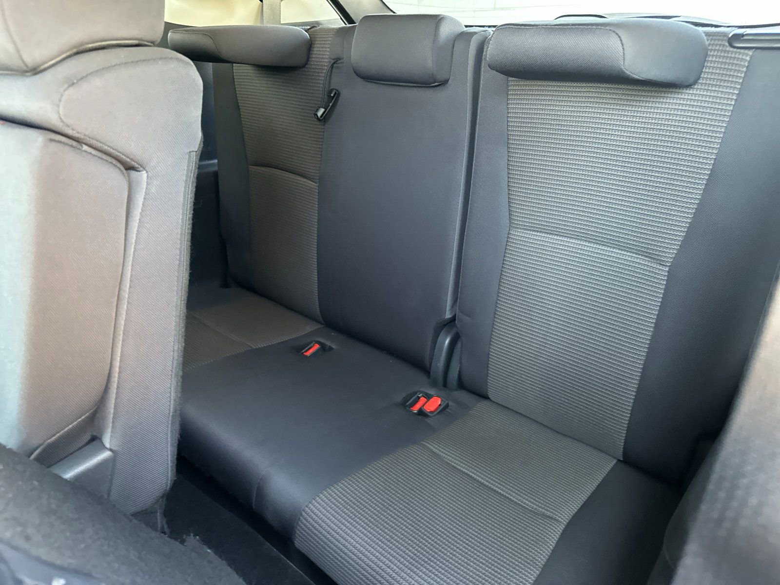 Used 2025 Toyota Highlander LE image 14