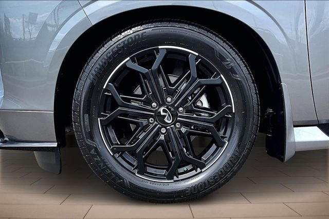 Certified 2026 INFINITI QX80 4WD image 9