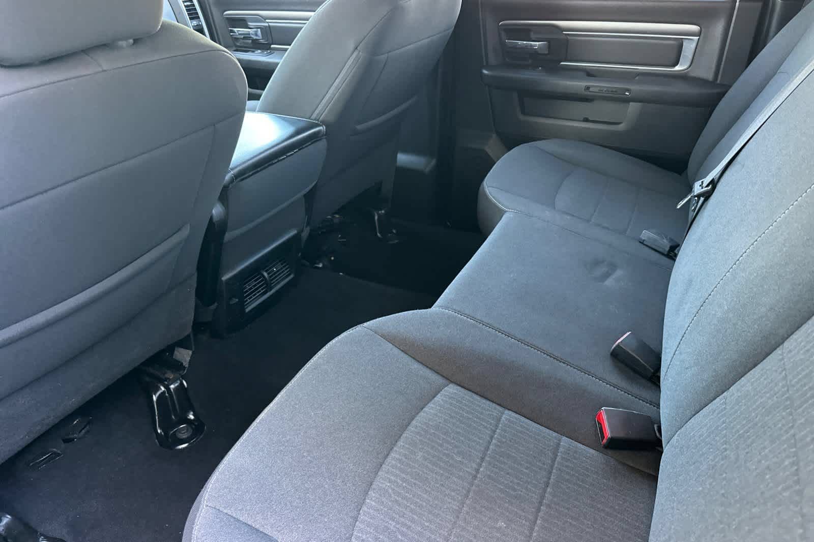 Used 2024 RAM 1500 Warlock AWD/4WD image 4