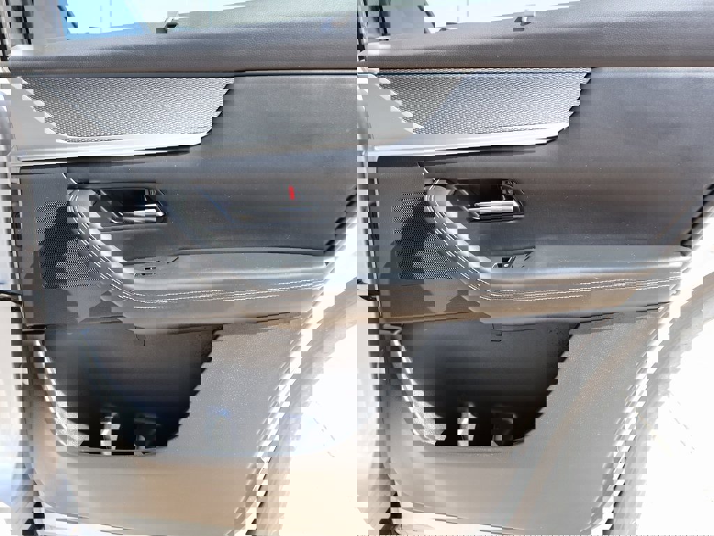 Used 2024 MAZDA CX-90 Plug-In Hybrid w/ Preferred image 12