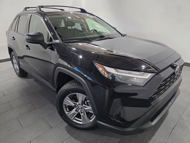 Used 2025 Toyota RAV4 LE AWD/4WD image 7