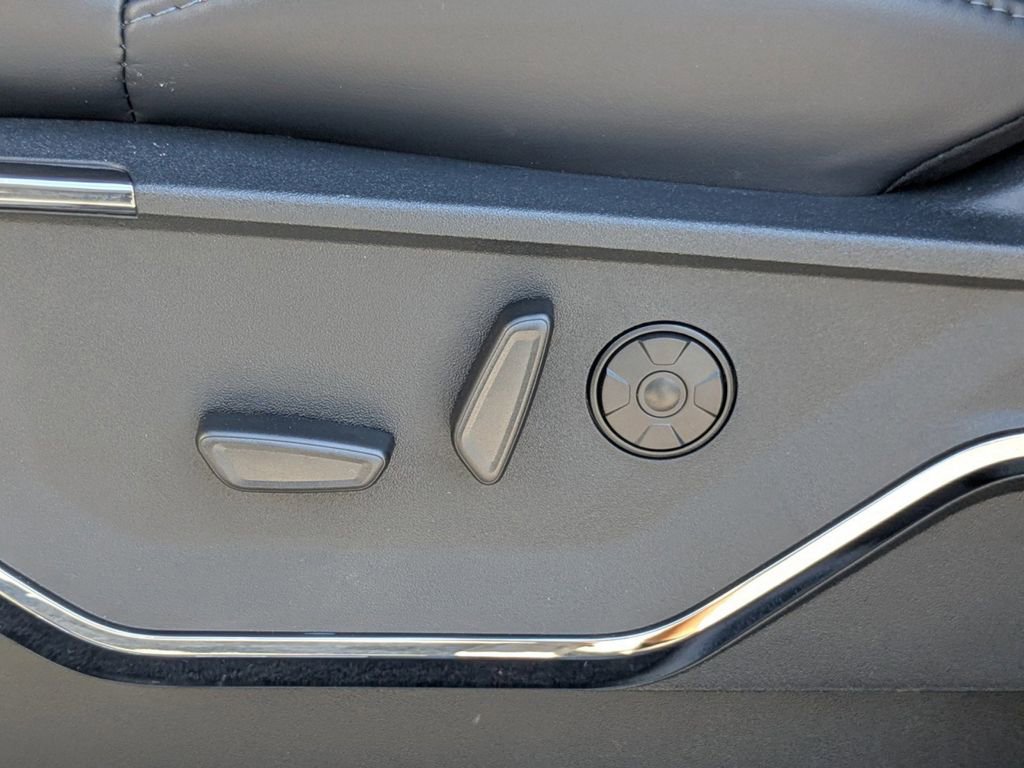 New 2026 Ford F250 Platinum image 16