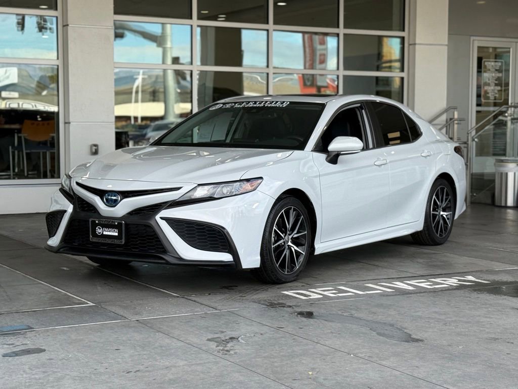 Certified 2023 Toyota Camry SE image 2