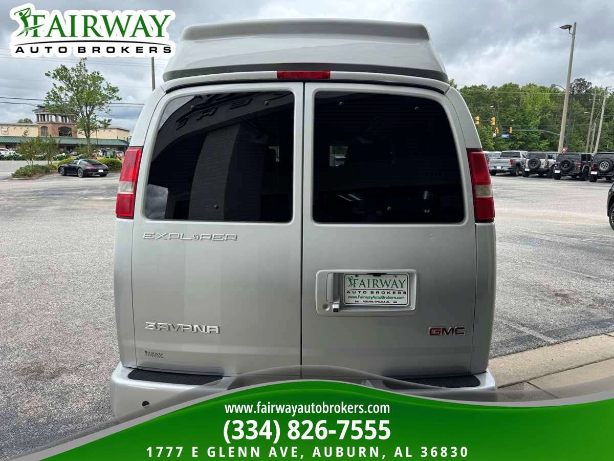 Used 2017 GMC Savana 2500 RWD image 7