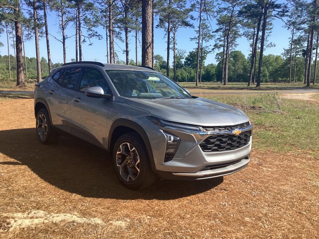 New 2026 Chevrolet Trax LT w/ Driver Confidence Package image 6