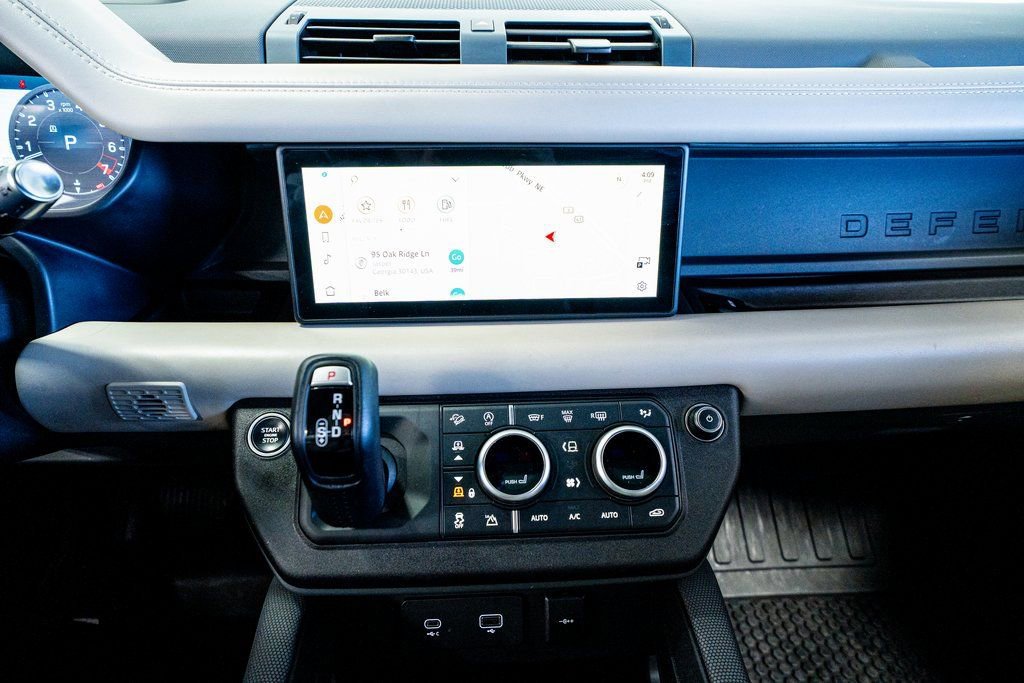 Used 2021 Land Rover Defender 110 X-Dynamic HSE image 46