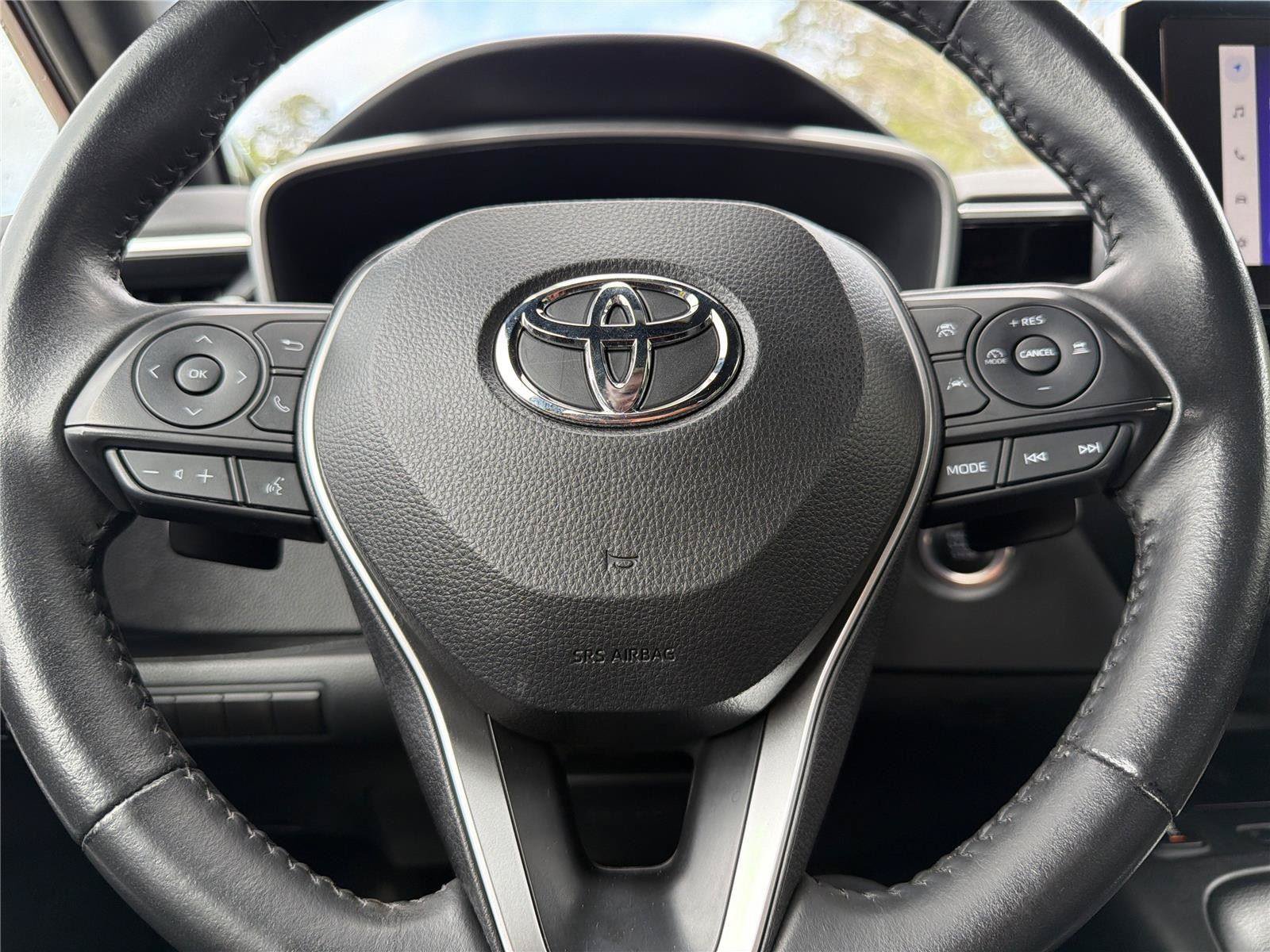 Used 2023 Toyota Corolla XSE FWD image 21
