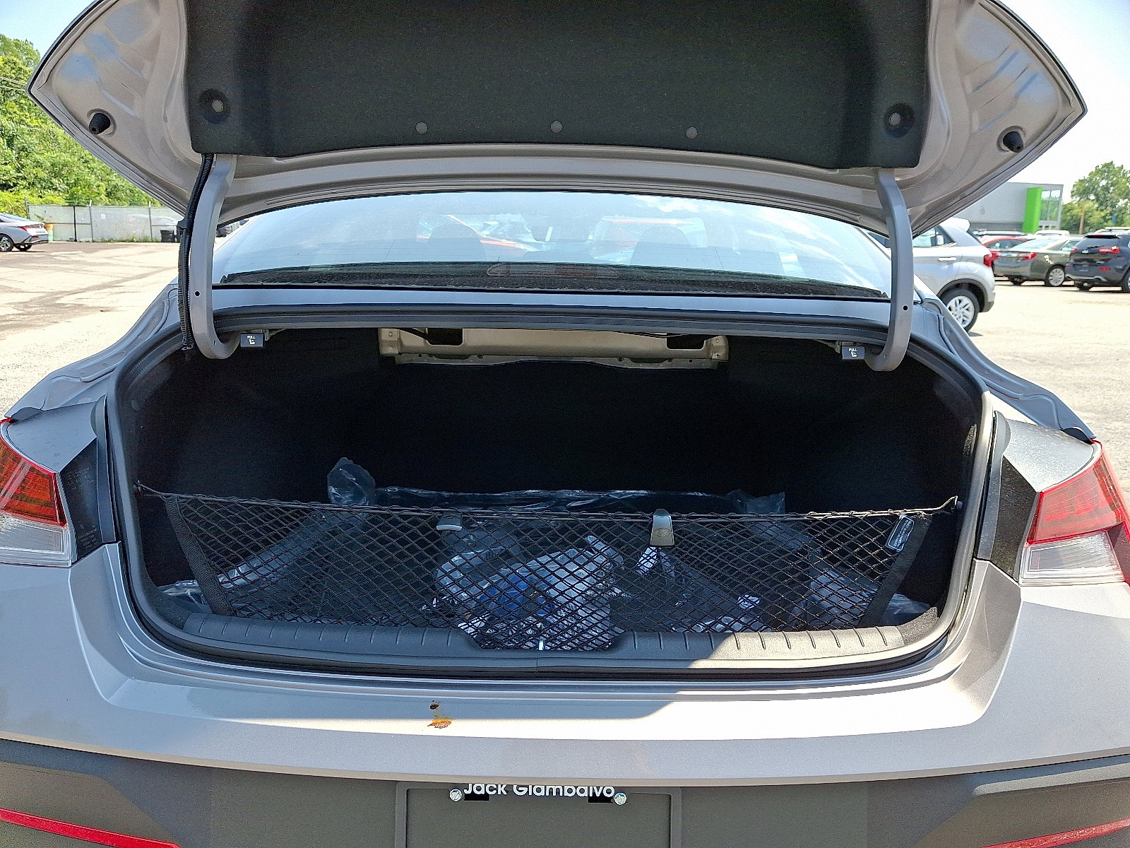 New 2025 Hyundai Elantra SEL image 20