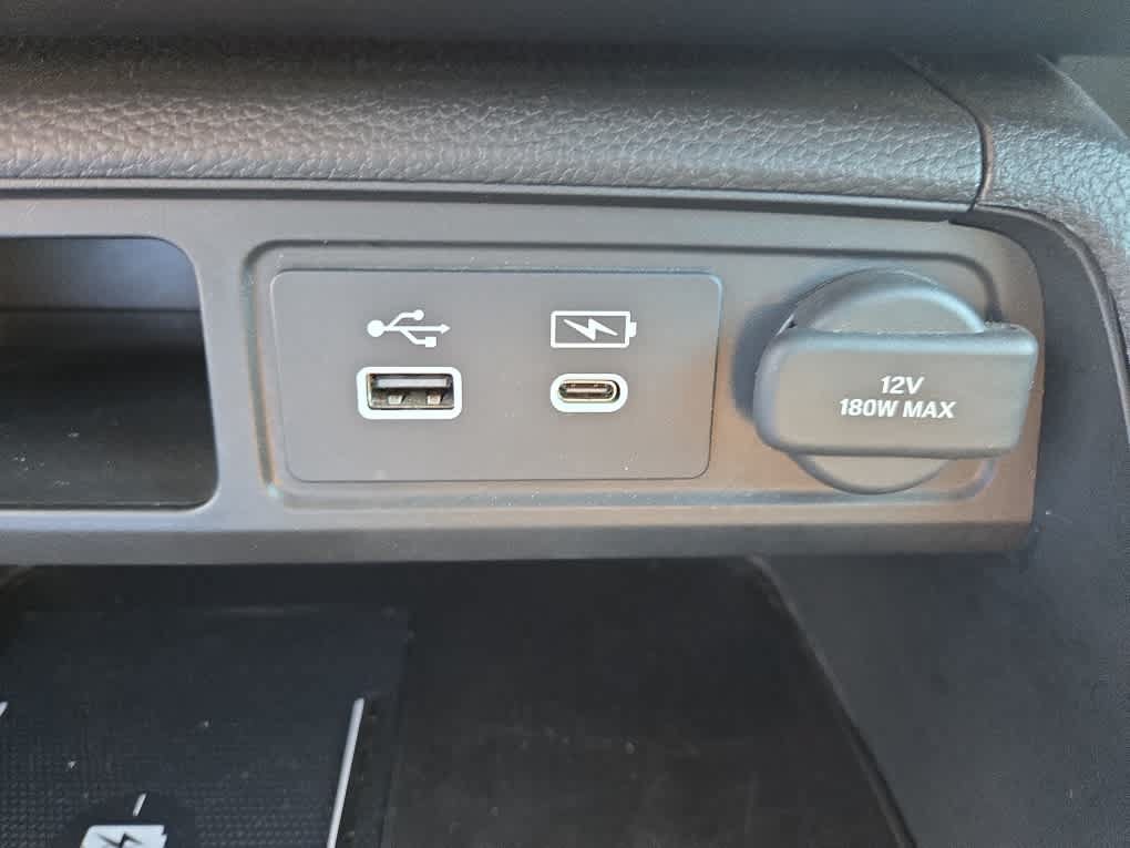 Certified 2023 Honda Pilot Touring image 42