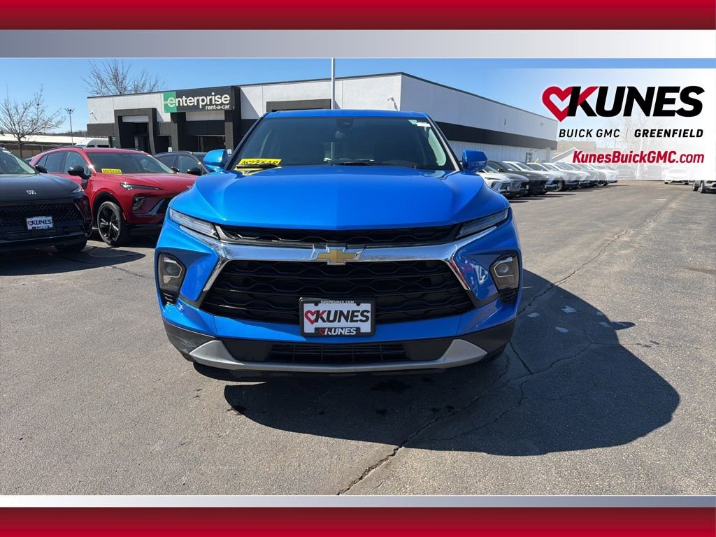 Used 2025 Chevrolet Blazer LT FWD image 14
