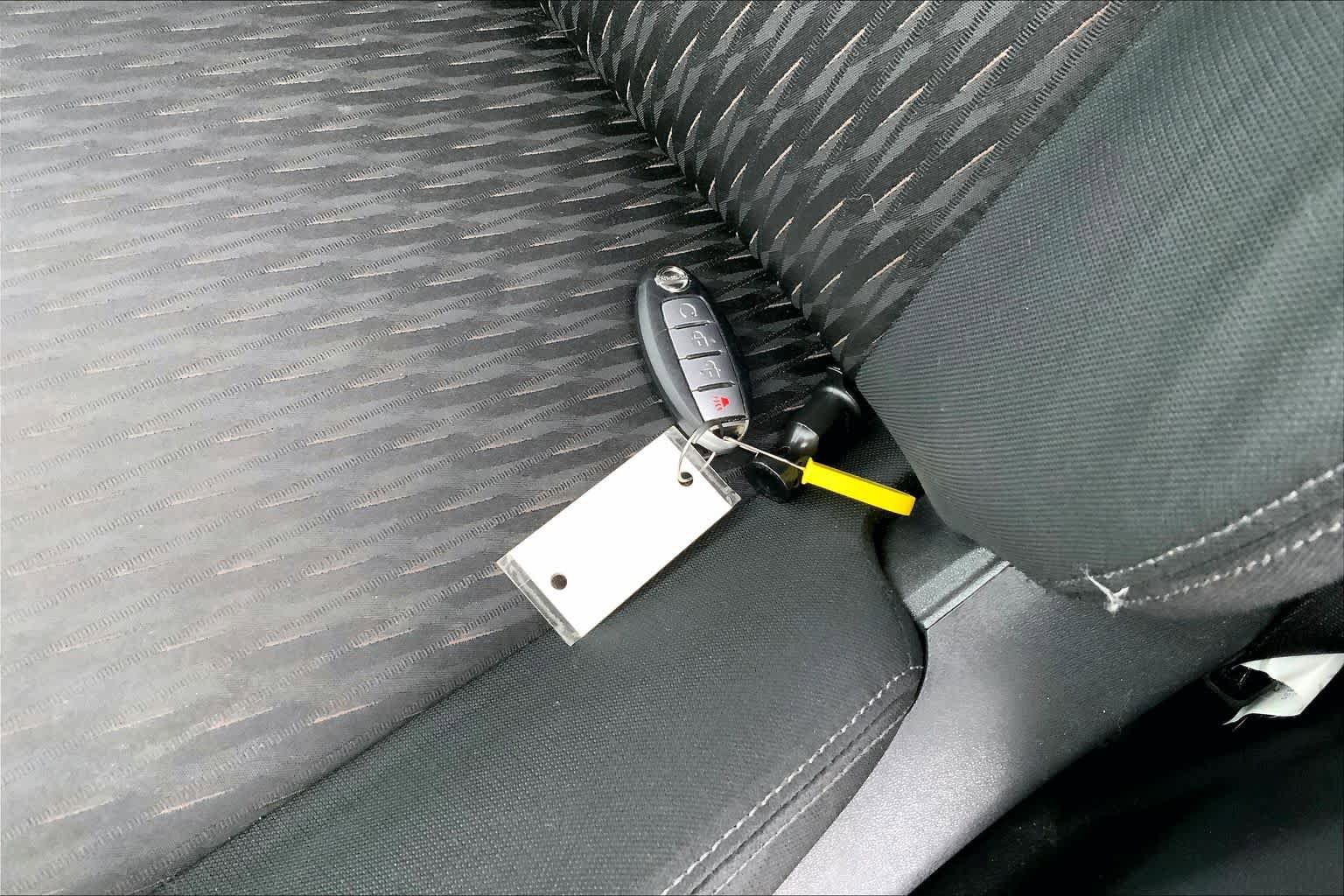 Used 2019 Nissan Rogue SV FWD image 14