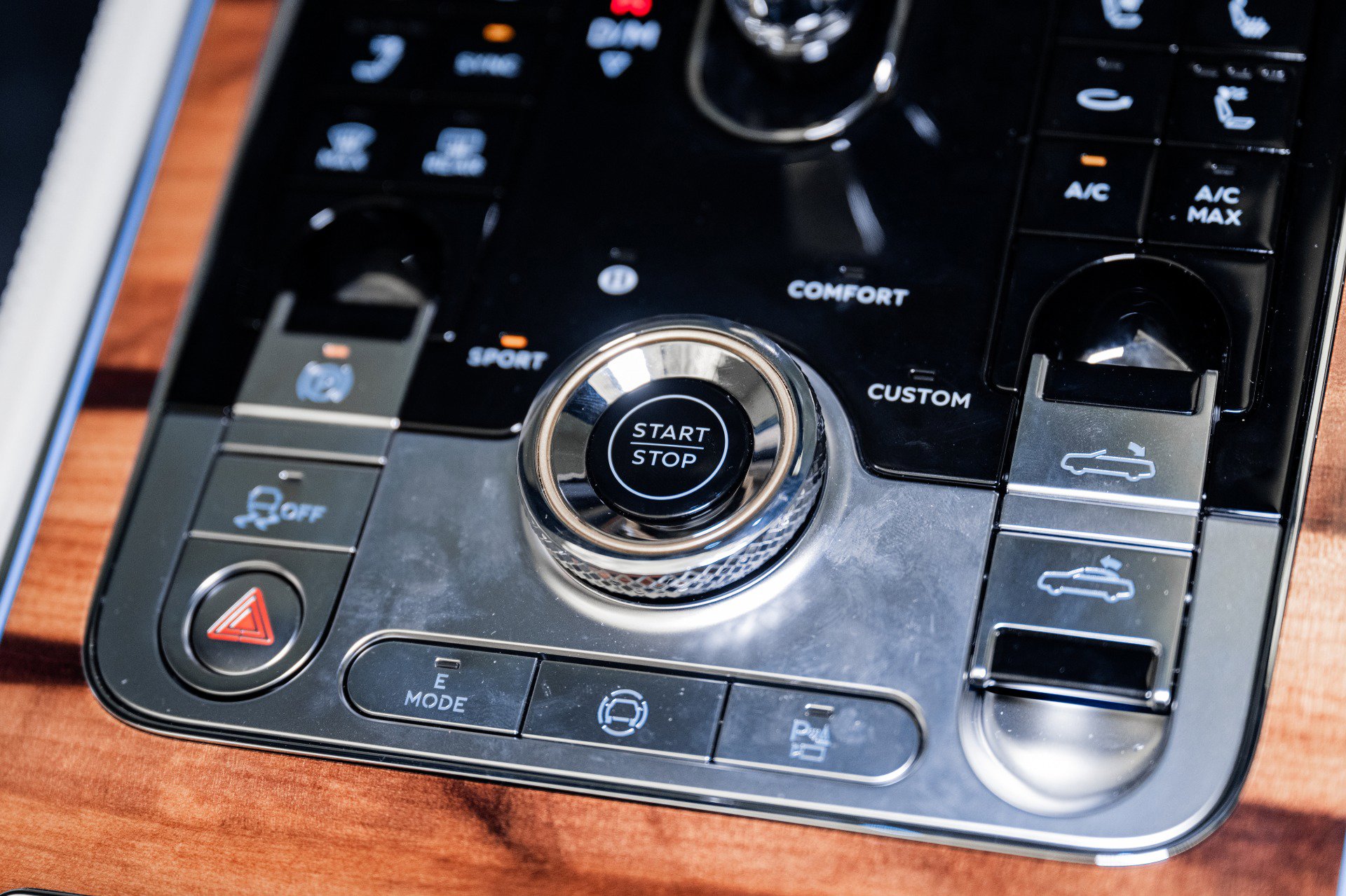 New 2026 Bentley Continental GTC image 41