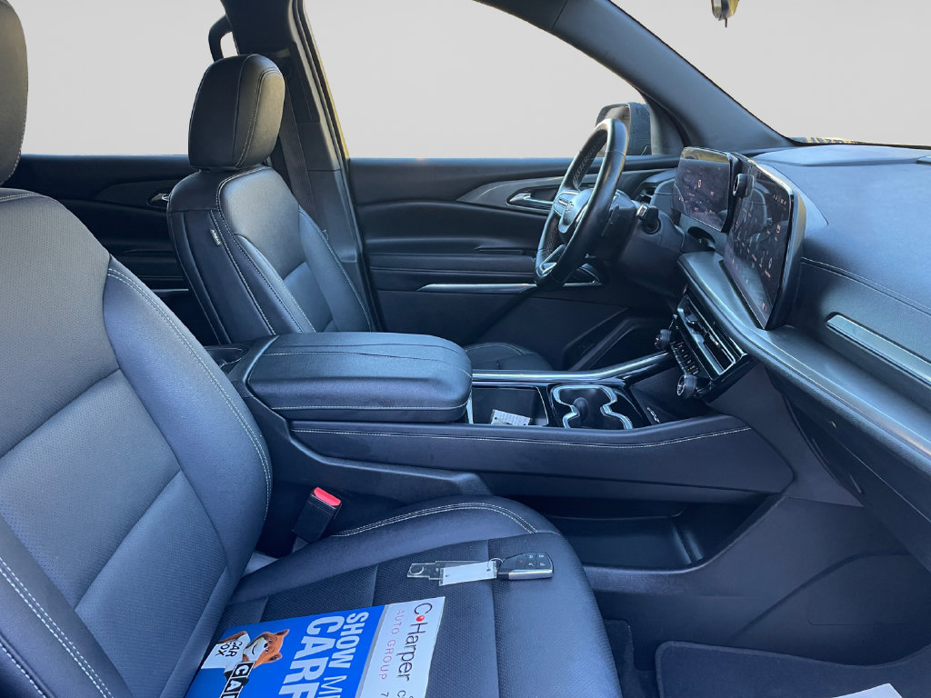 Certified 2025 Chevrolet Traverse LT AWD/4WD image 11