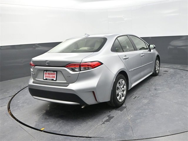 Used 2022 Toyota Corolla LE image 7