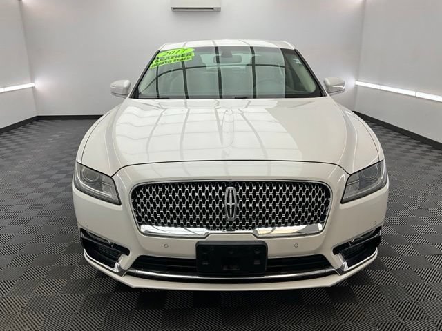 Used 2017 Lincoln Continental Select AWD/4WD image 2