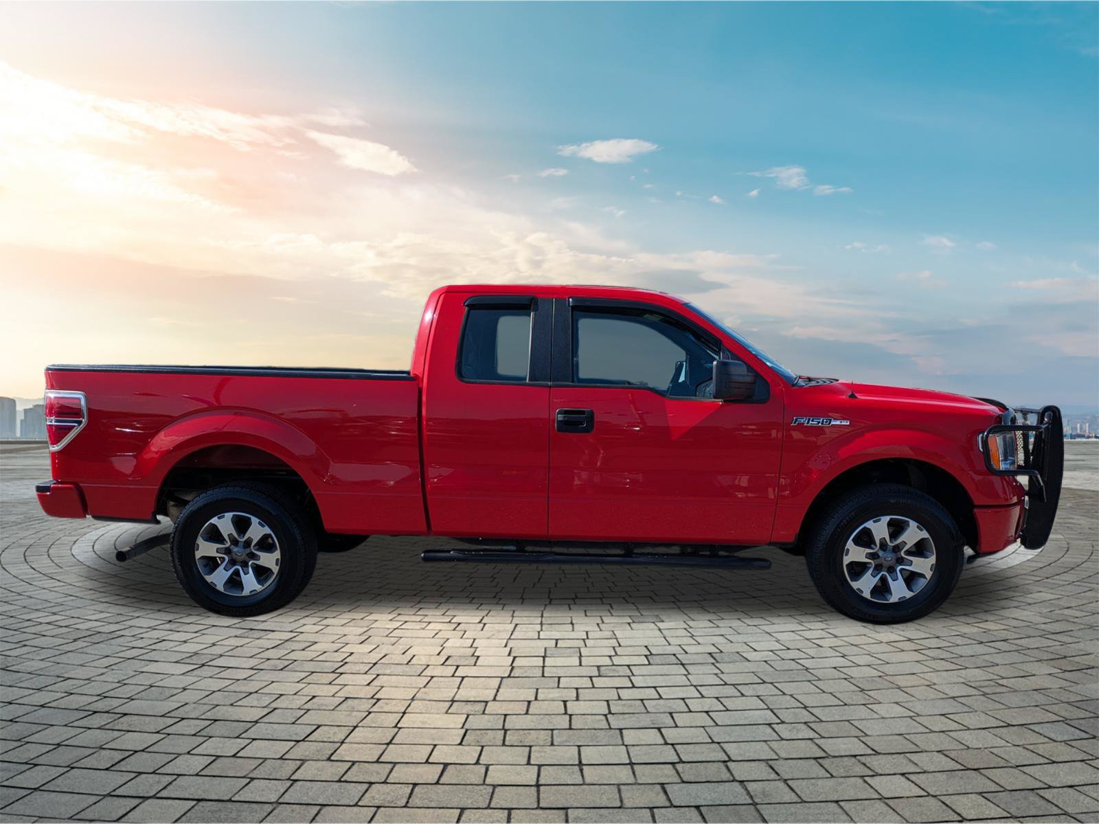 Used 2013 Ford F150 STX w/ Mid Equipment Group AWD/4WD image 4
