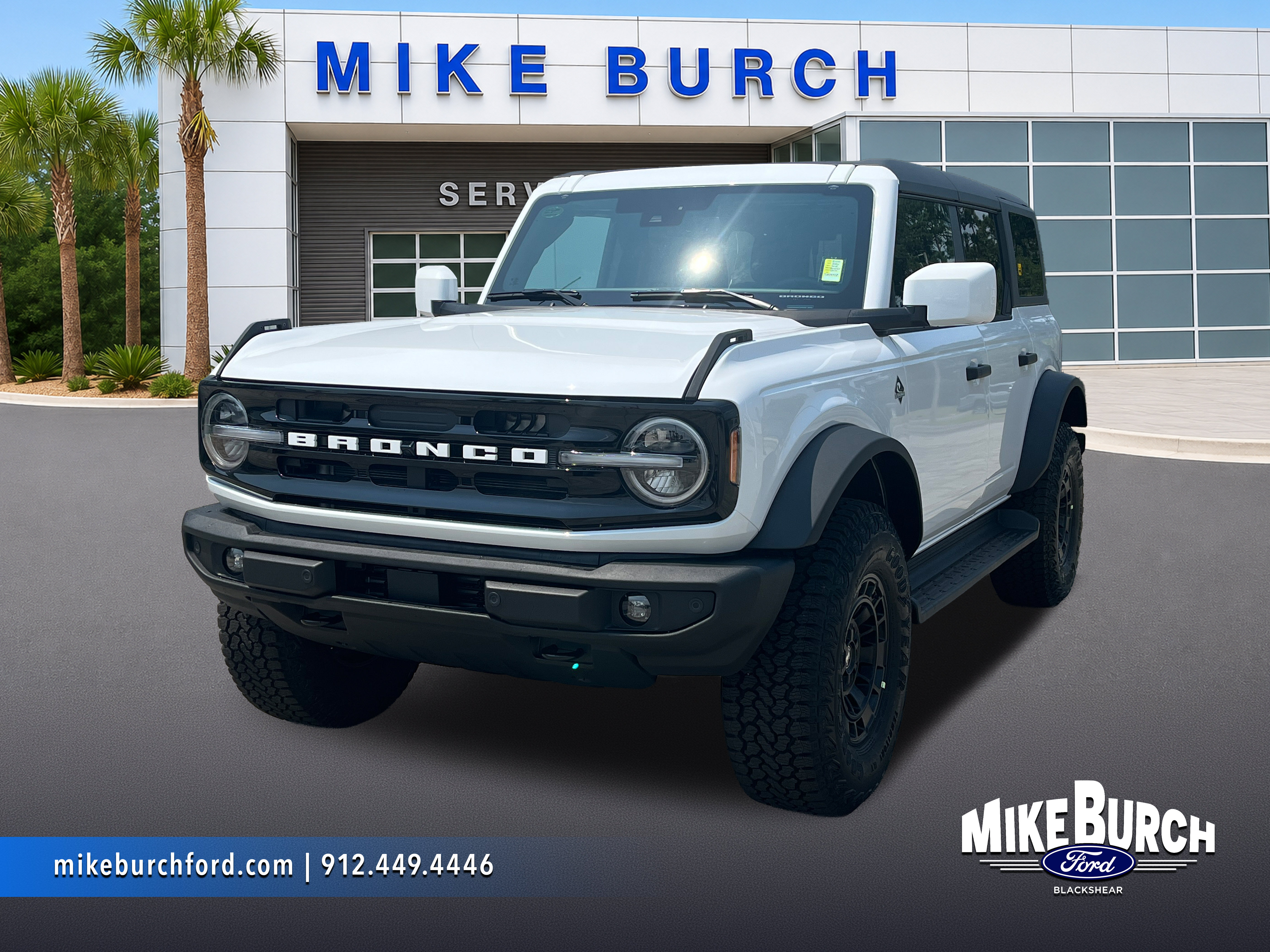 New 2026 Ford Bronco Outer Banks w/ Sasquatch Package
