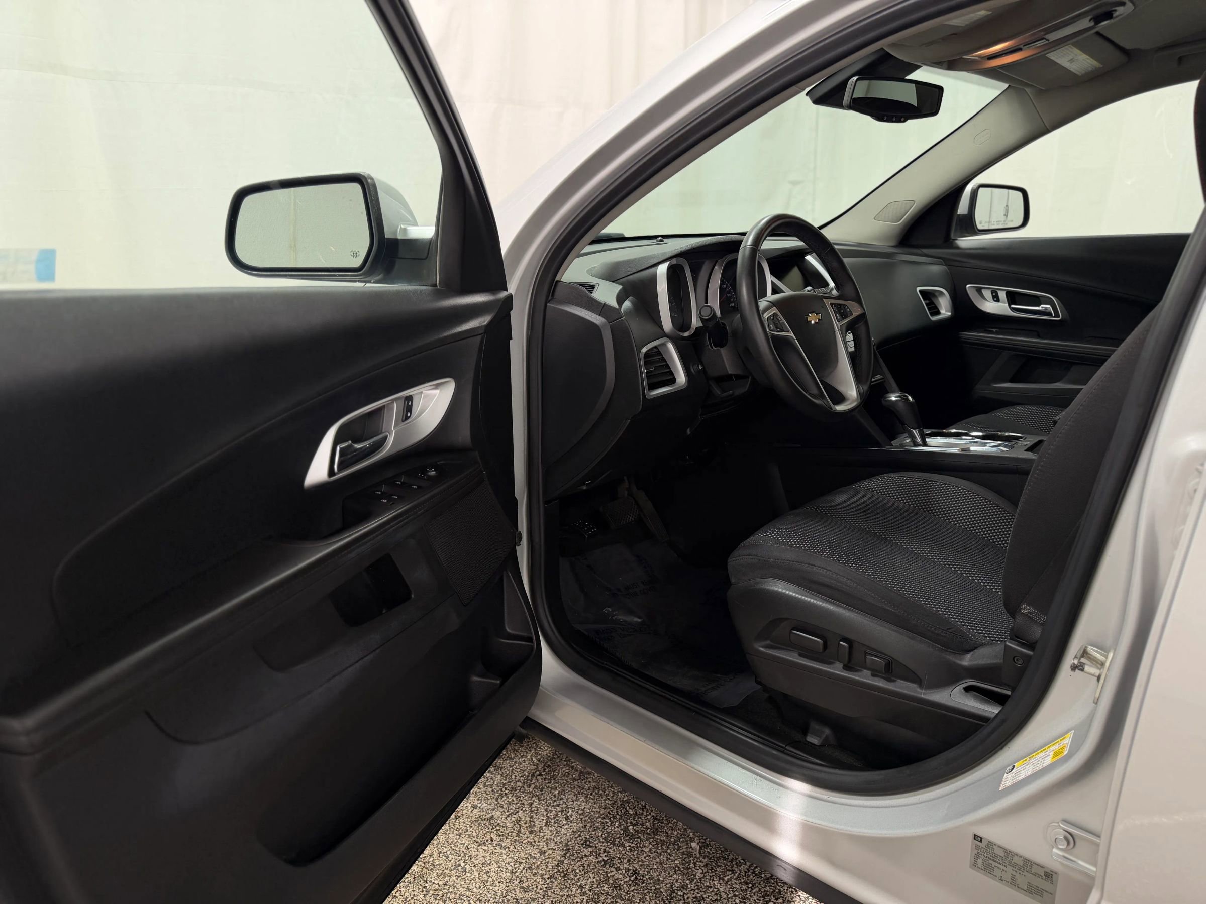 Used 2016 Chevrolet Equinox LT w/ Convenience Package image 10