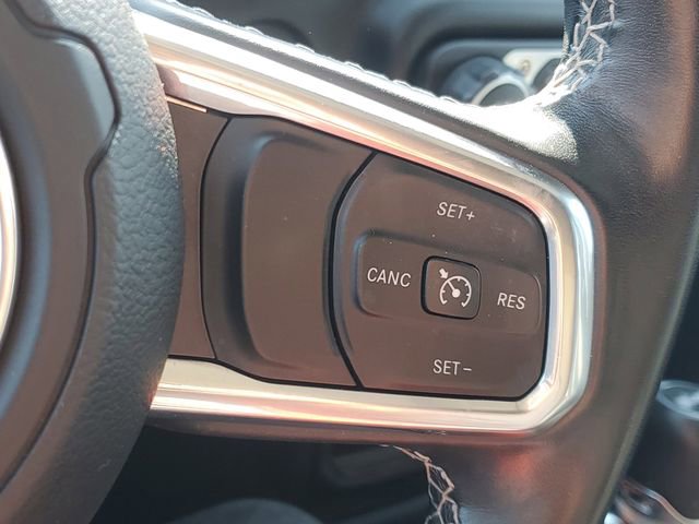 Used 2021 Jeep Wrangler Unlimited Sahara w/ Dual Top Group AWD/4WD image 23
