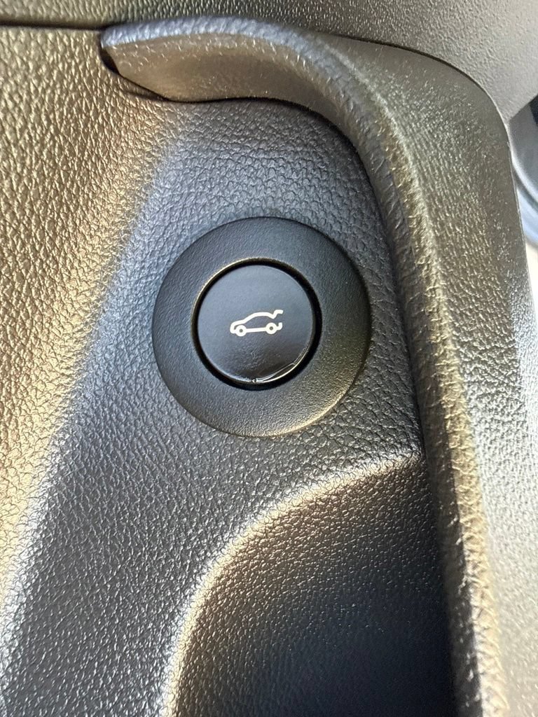 Used 2014 Buick Regal GS w/ Driver Confidence Package #1 FWD image 20