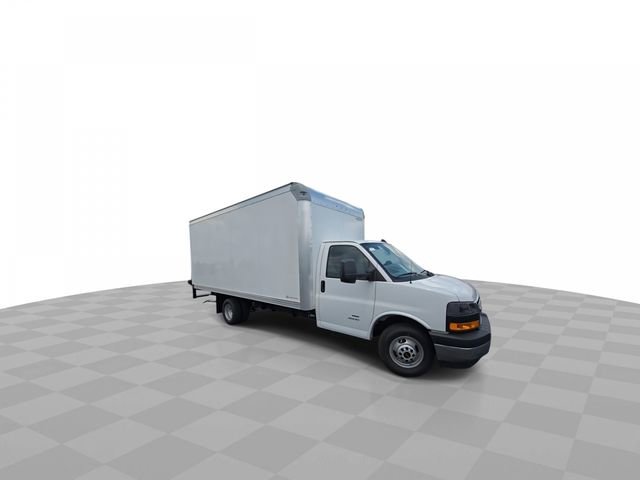 New 2025 GMC Savana 4500 w/ Power Convenience Package image 2