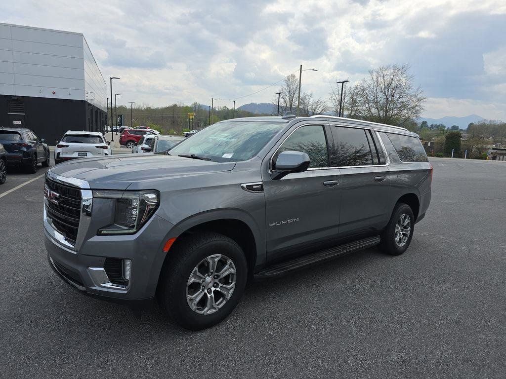 Used 2022 GMC Yukon XL SLE image 8