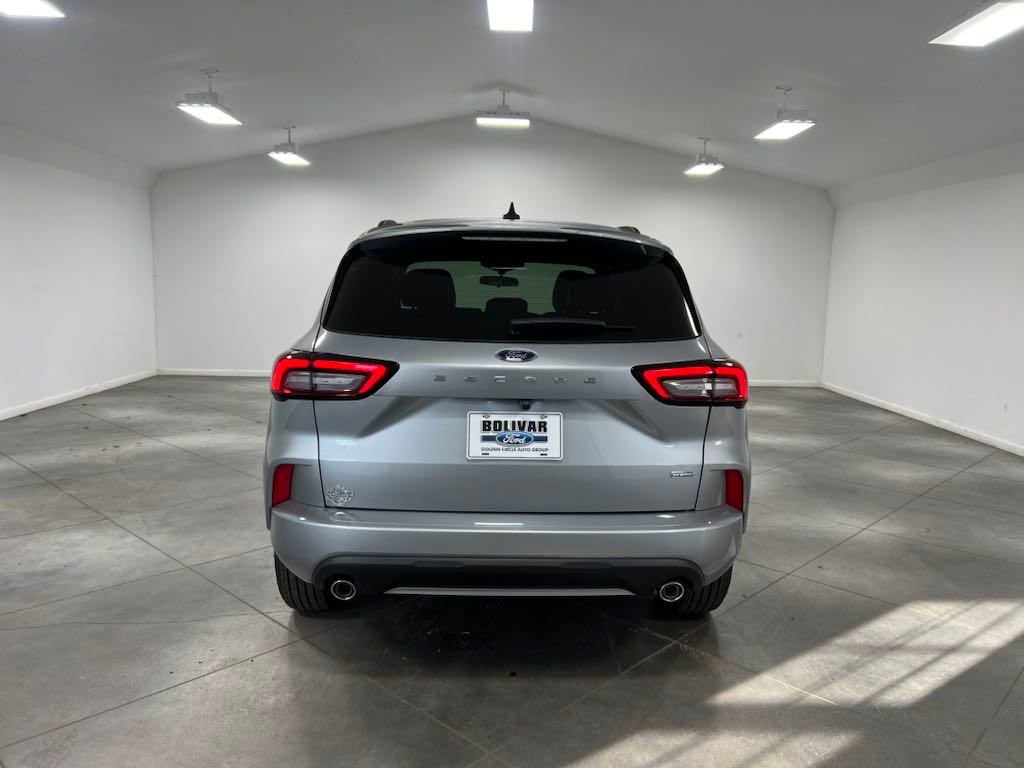 Used 2024 Ford Escape ST-Line w/ Equipment Group 301A image 8