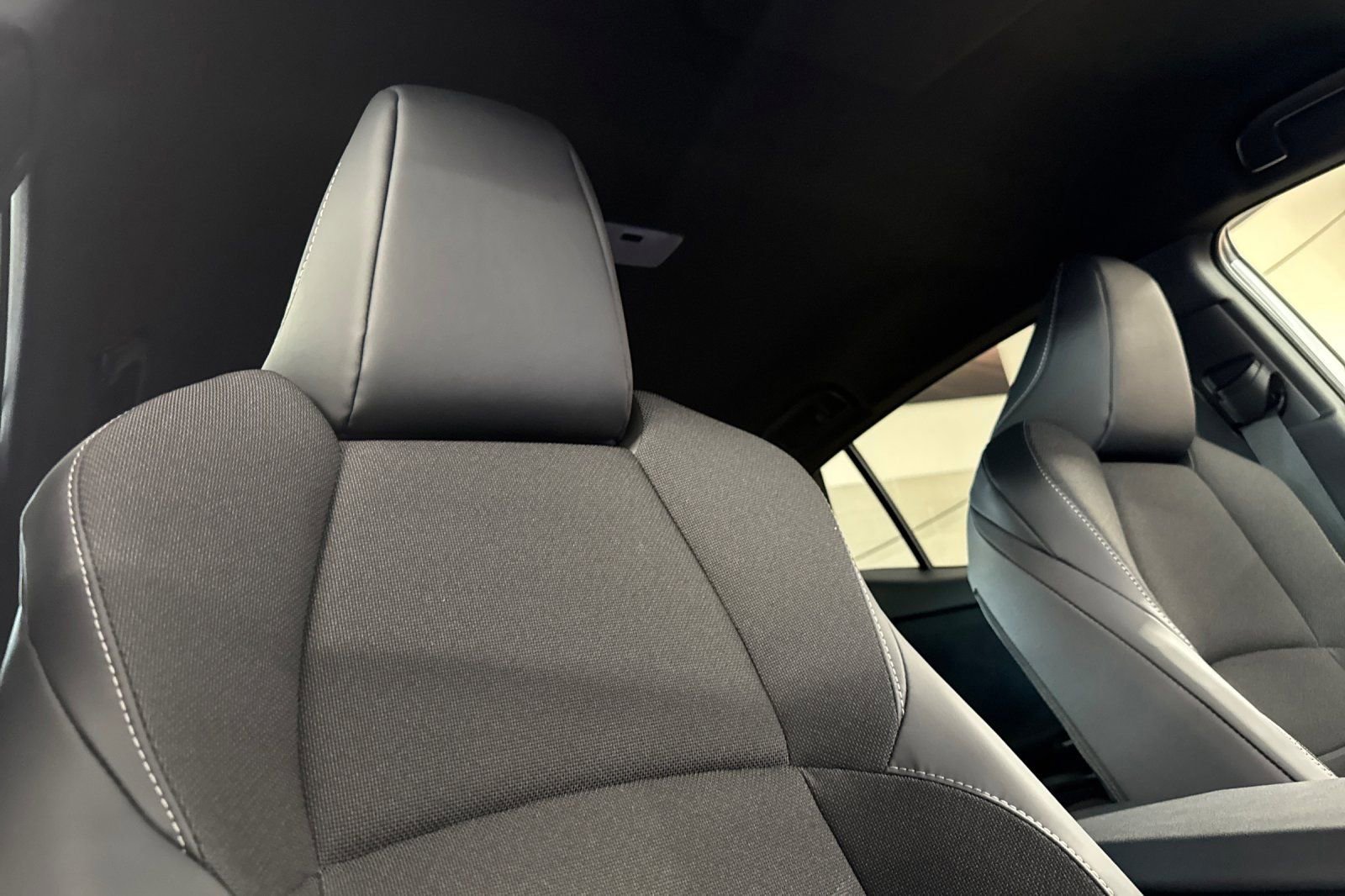 New 2026 Toyota C-HR AWD/4WD image 19