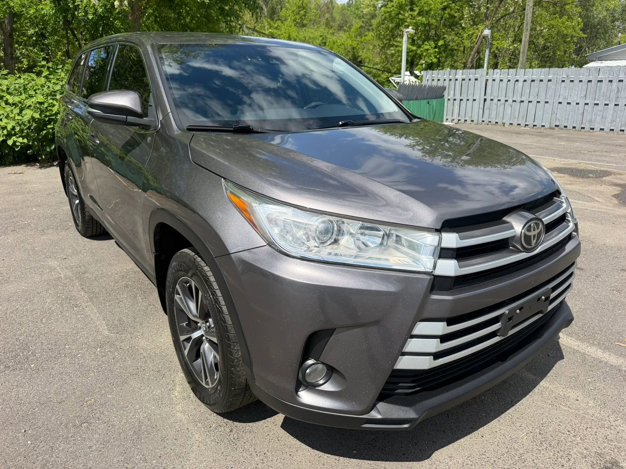 Used 2019 Toyota Highlander Plus image 3