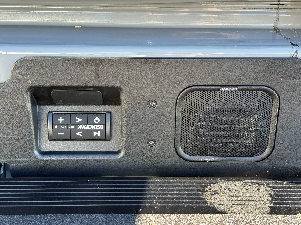 Used 2024 GMC Sierra 1500 AT4X image 10