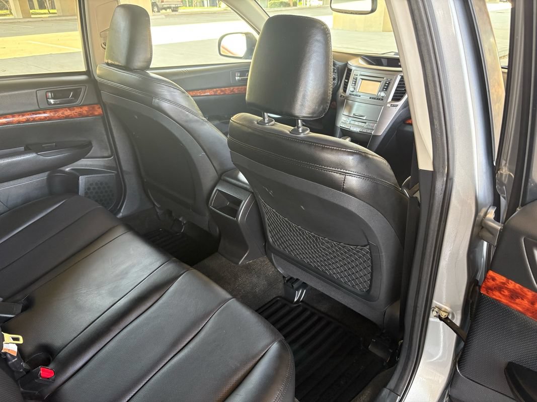 Used 2012 Subaru Outback 2.5i Limited AWD/4WD image 28