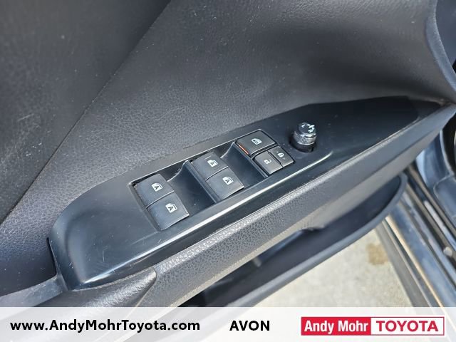 Used 2019 Toyota Camry SE image 12