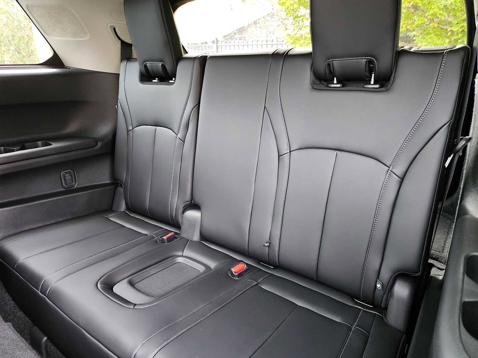 Used 2026 INFINITI QX60 Luxe w/ Cargo Package image 7