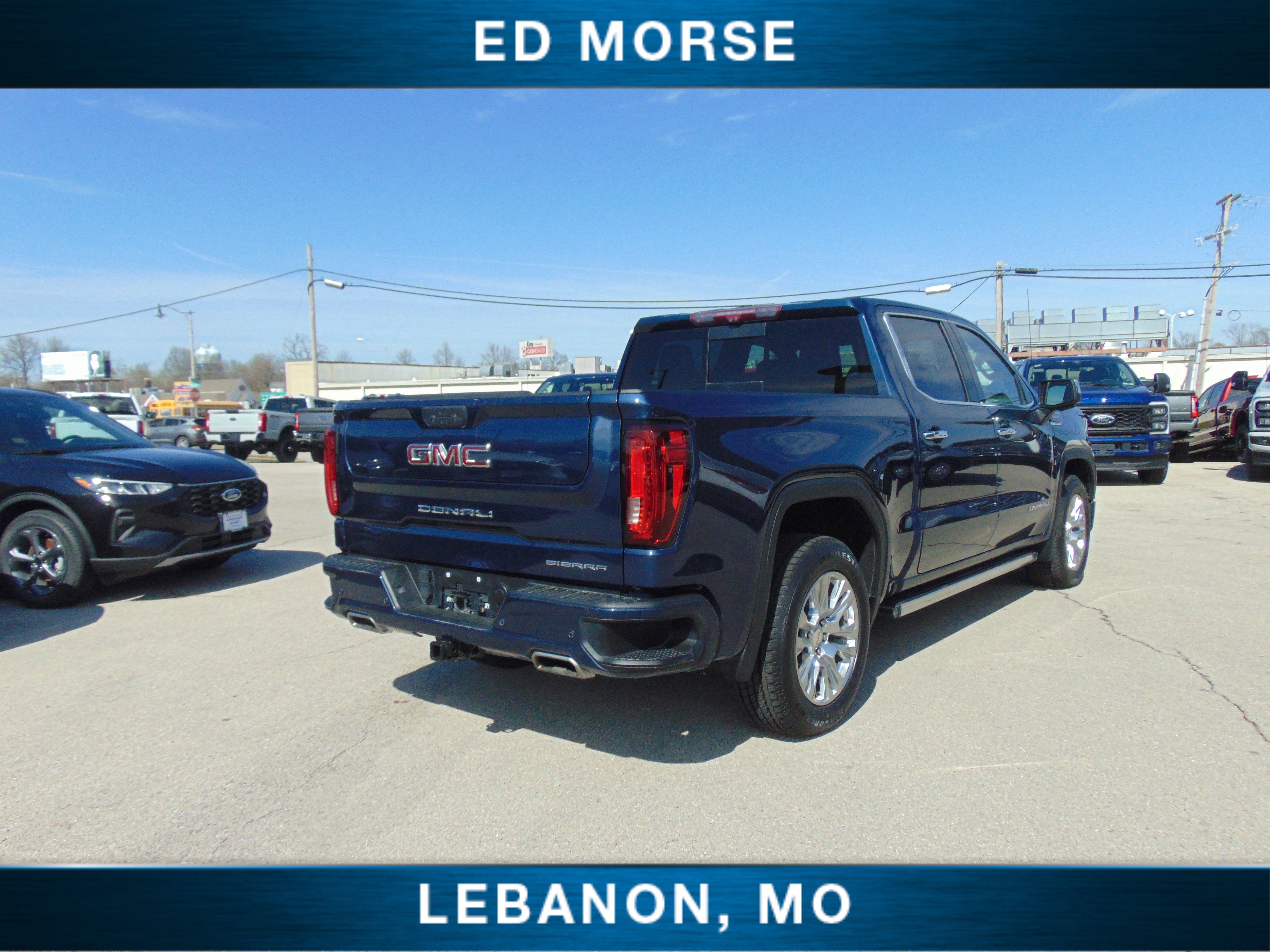 Used 2023 GMC Sierra 1500 Denali w/ Technology Package AWD/4WD image 6