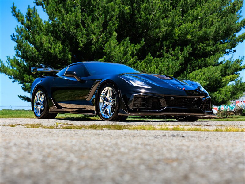 Used 2019 Chevrolet Corvette ZR1 RWD image 47