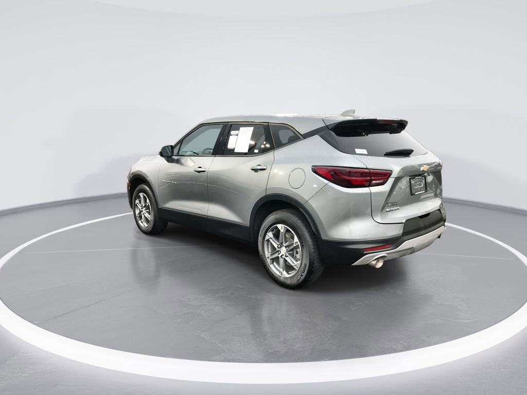 Used 2023 Chevrolet Blazer LT image 6