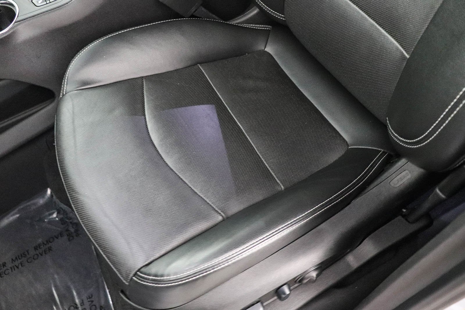 Used 2024 GMC Terrain SLT image 21