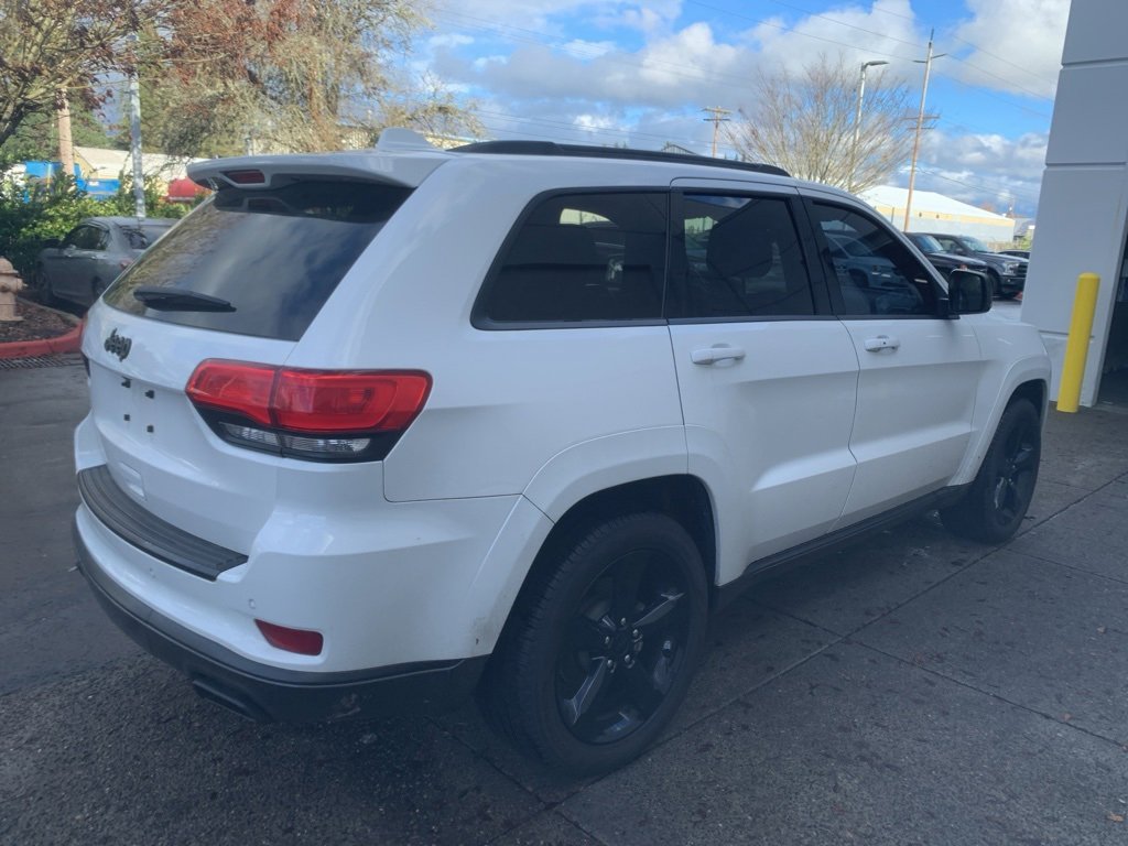 Used 2014 Jeep Grand Cherokee Summit image 3