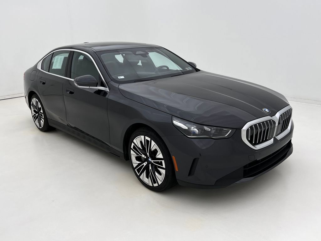 Certified 2026 BMW 530i xDrive w/ Premium Package image 2