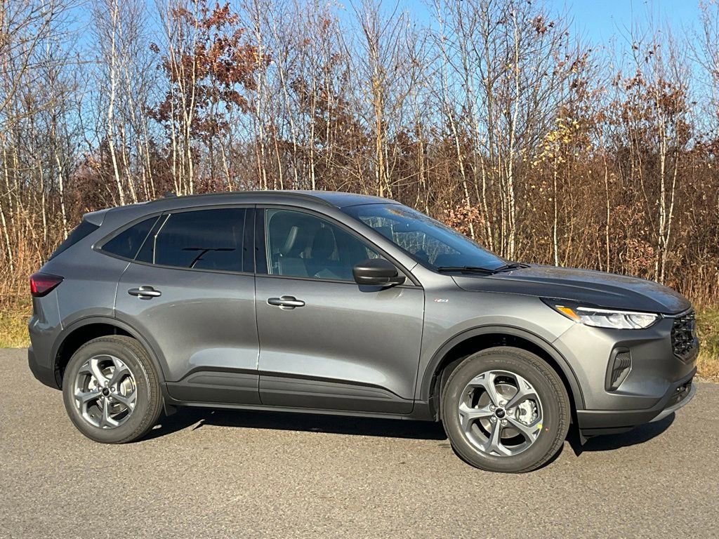 New 2026 Ford Escape ST-Line w/ Cold Weather Package AWD/4WD video 1