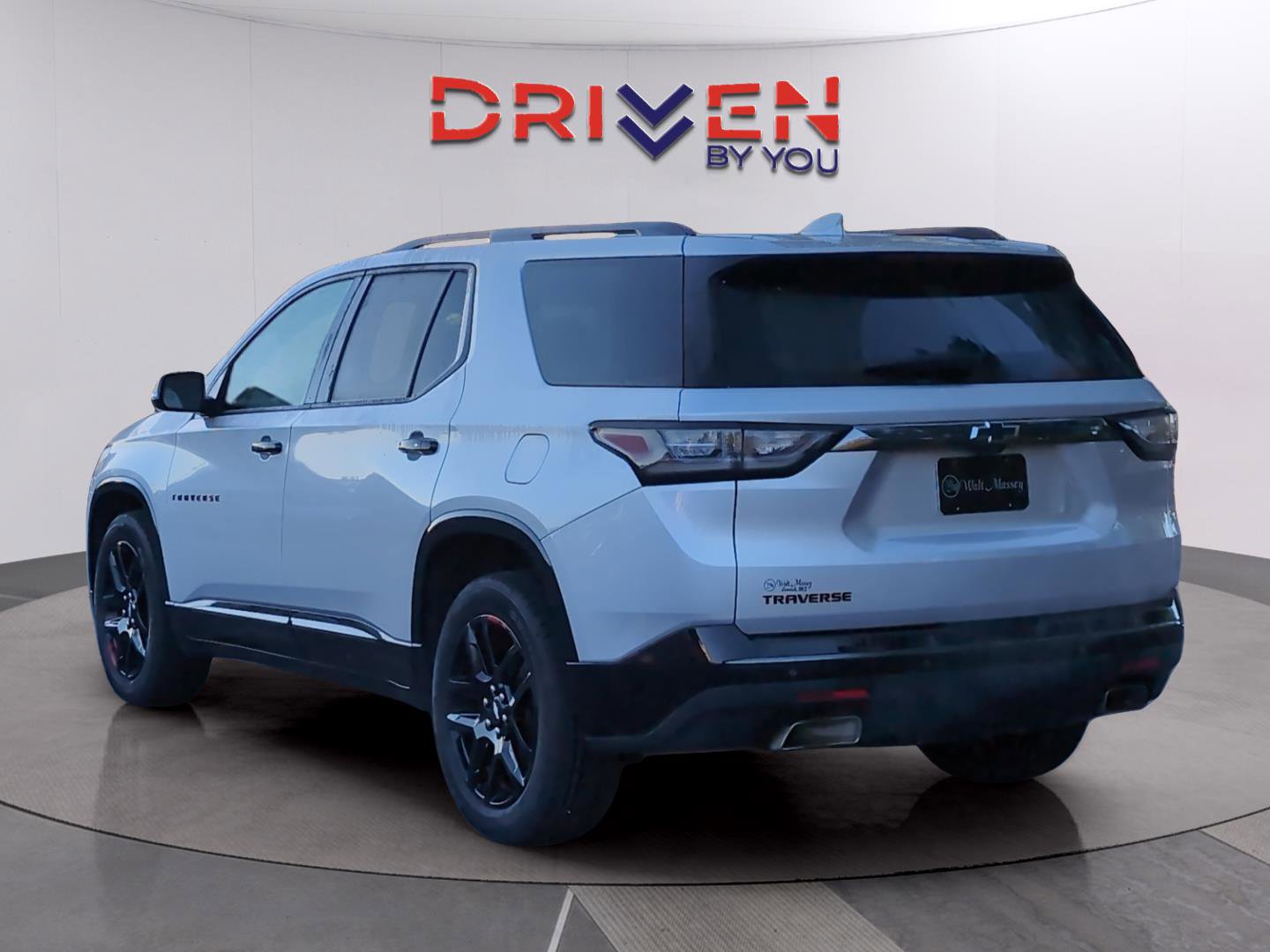 Used 2018 Chevrolet Traverse Premier w/ Redline Edition image 3