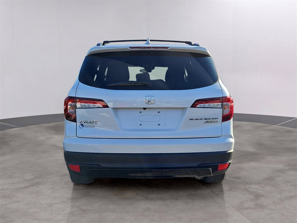 Certified 2021 Honda Pilot Black Edition image 5