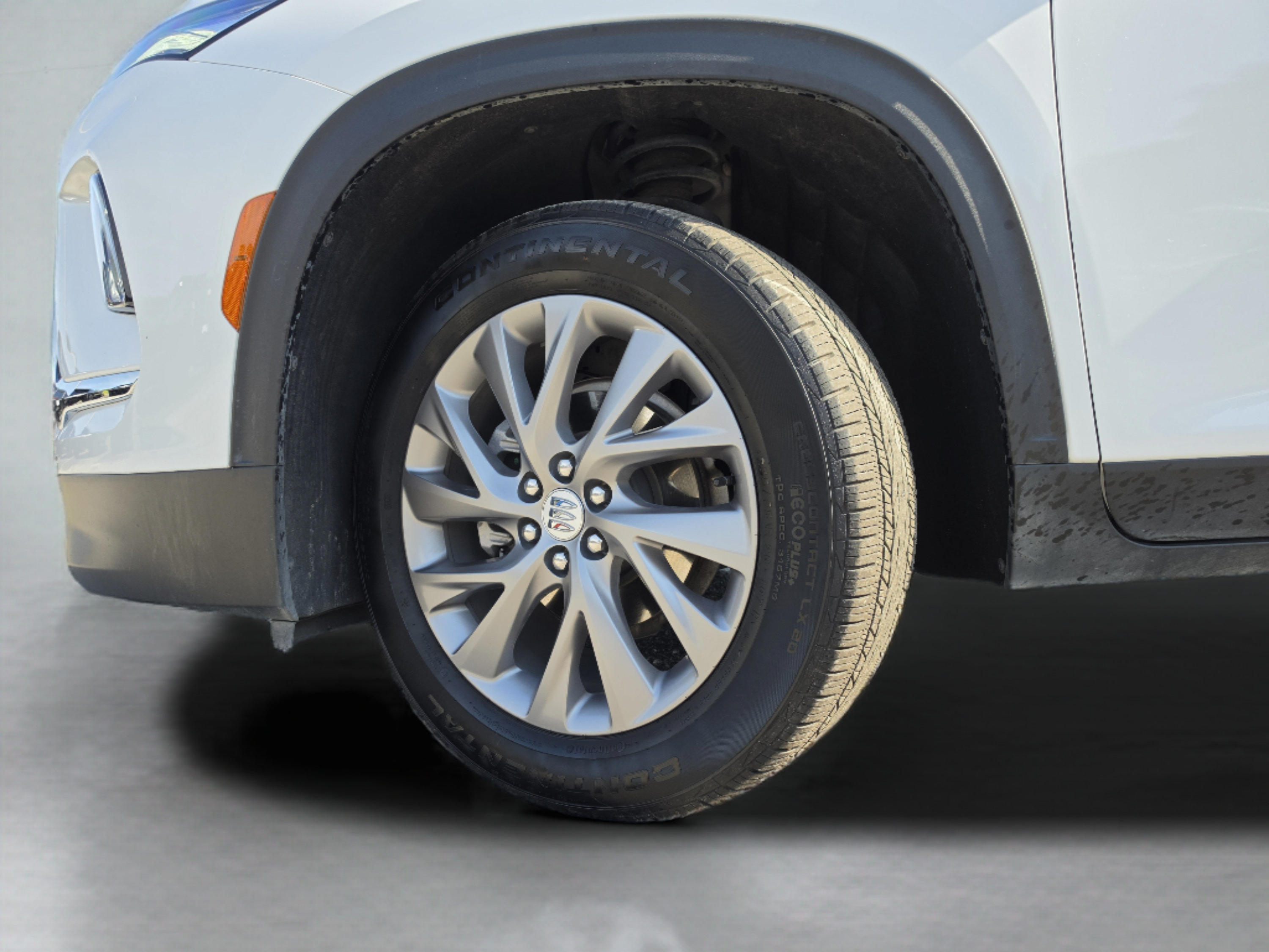 Used 2025 Buick Enclave Preferred FWD image 40