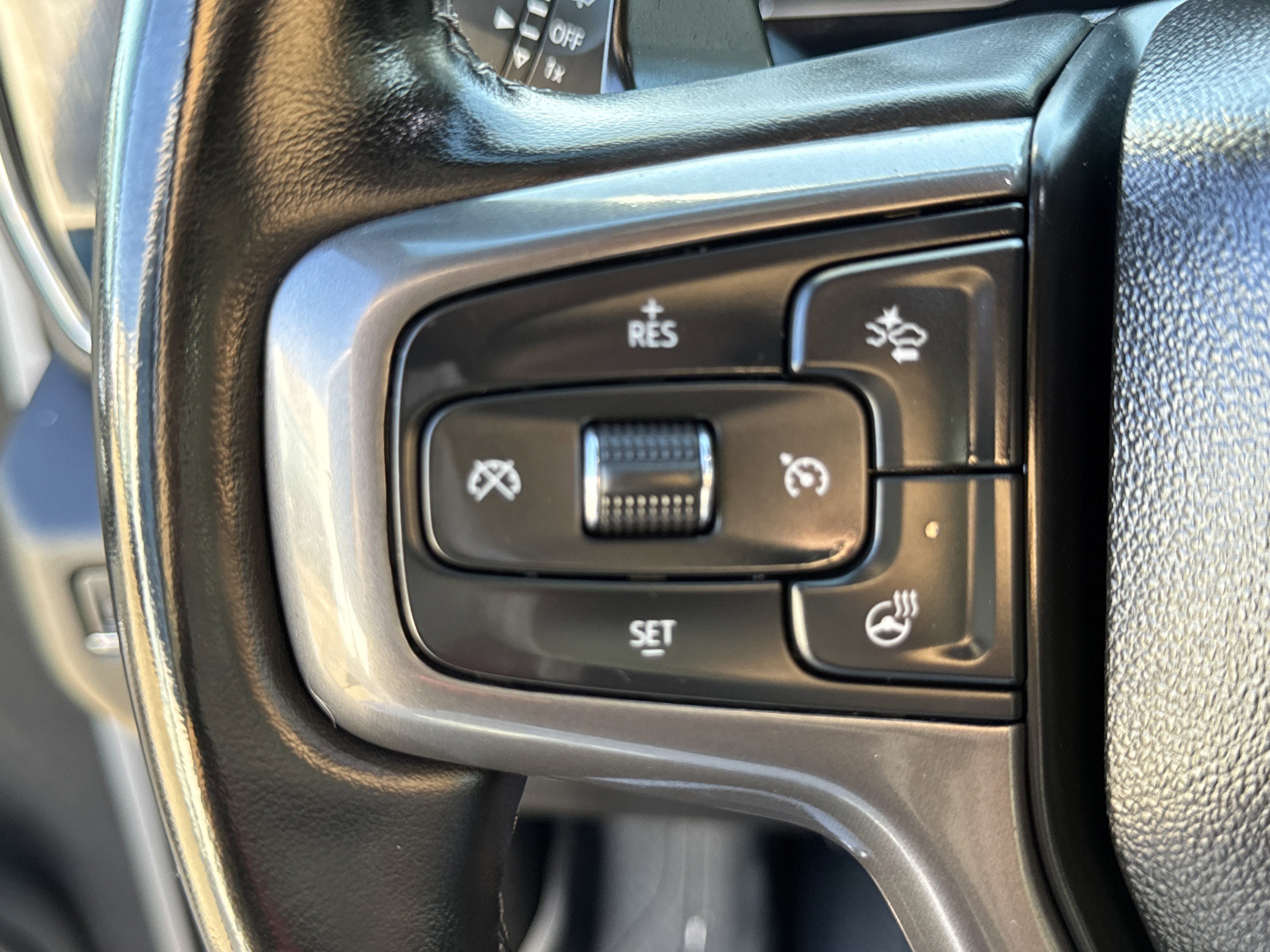 Used 2024 Chevrolet Silverado 1500 High Country w/ Technology Package image 24