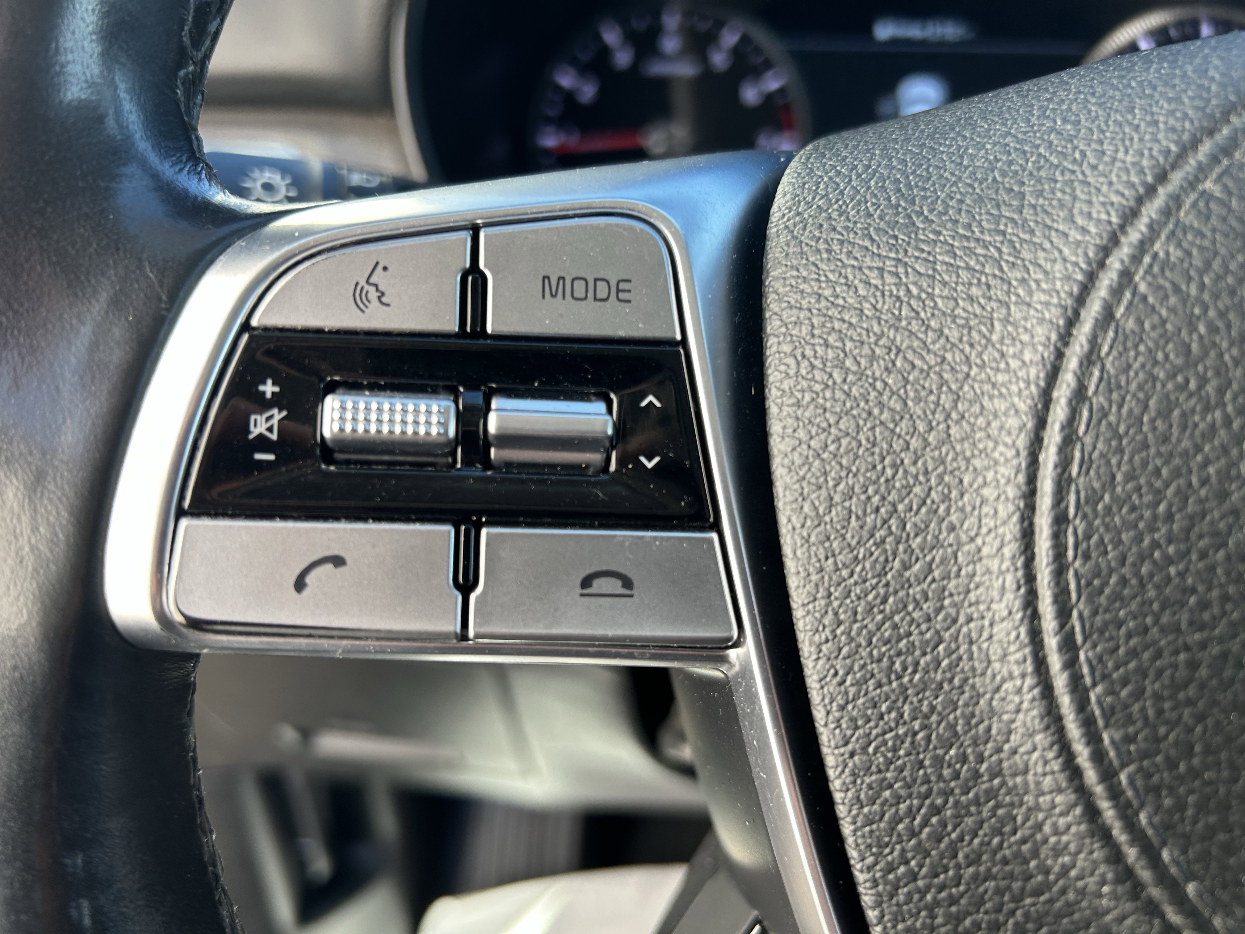 Used 2020 Kia Telluride SX w/ Towing Package AWD/4WD image 25