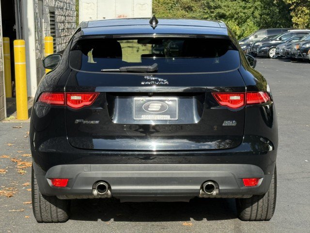 Used 2017 Jaguar F-PACE Premium AWD/4WD image 16